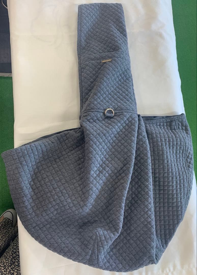 【未使用】moncheri モンシェリ ペットキャリーバッグ スリング 抱っこ紐