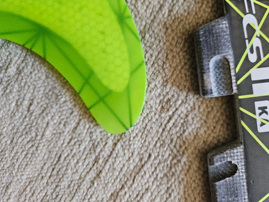 【美品】FCS2　フィン　KA（KOLOHE ANDINO）モデル　サイズ M