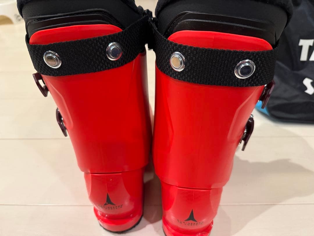 アトミックスキーブーツ