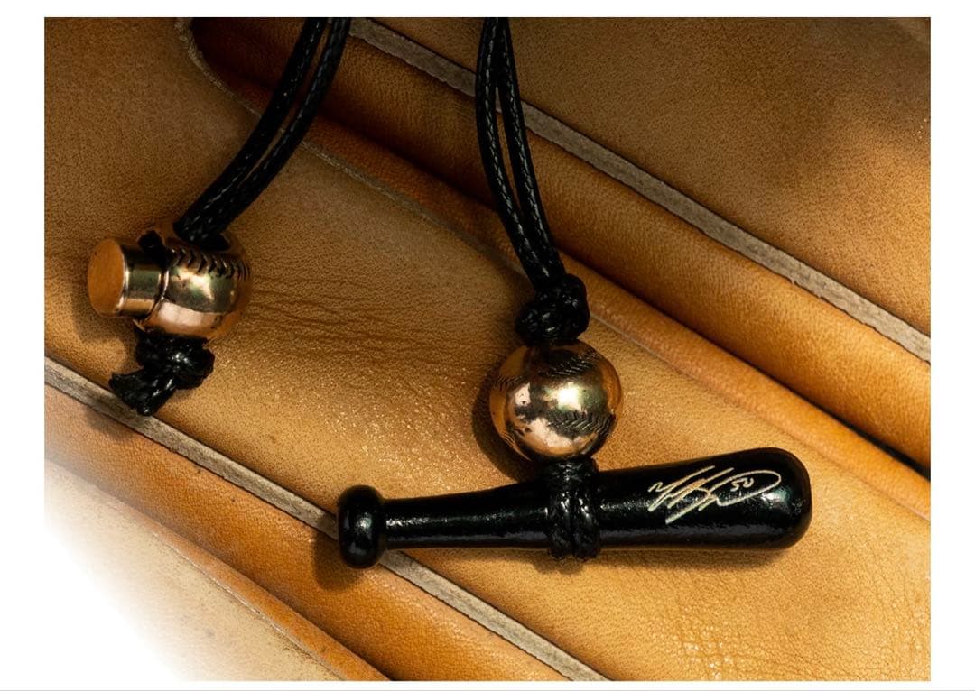 ピカチュウ　Legacy All Star Necklace ブラック