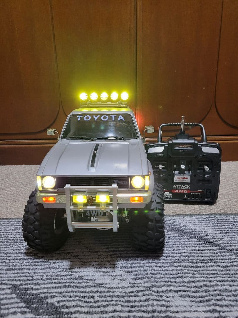 タミヤRCカー1/10トヨタハイラックスハイリフトMFC-02フルオペプロポ付き