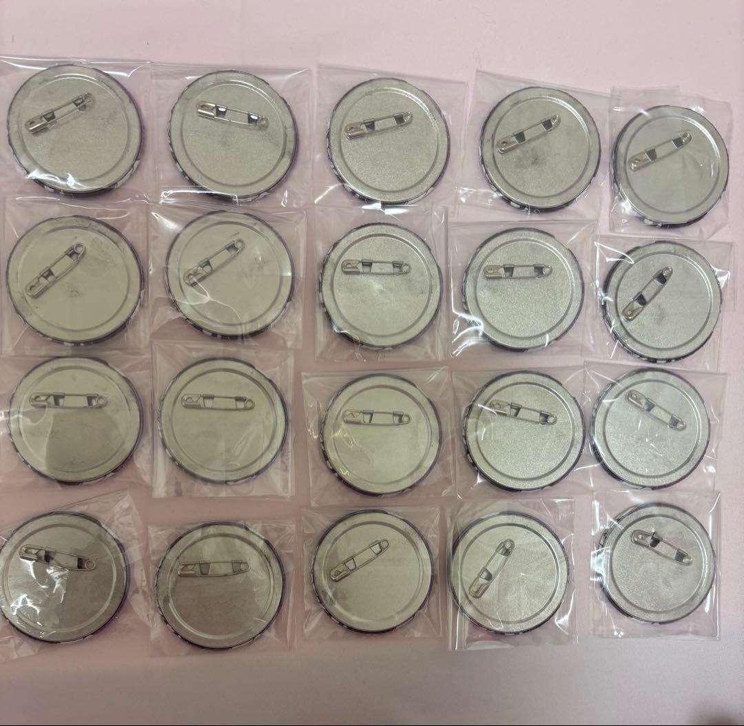 東京卍リベンジャーズ　原画展　缶バッジ　灰谷蘭 20個セット