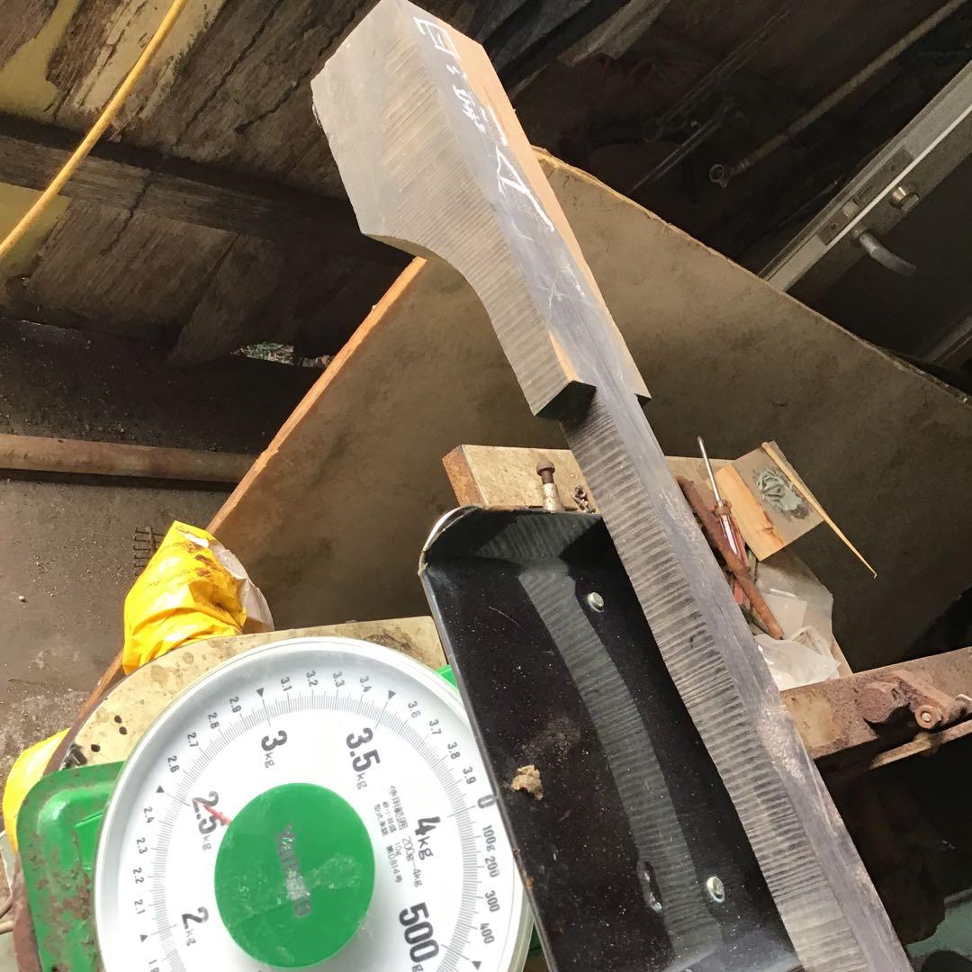 八重山黒木原木四つ割り(樹齢300年以上)希少