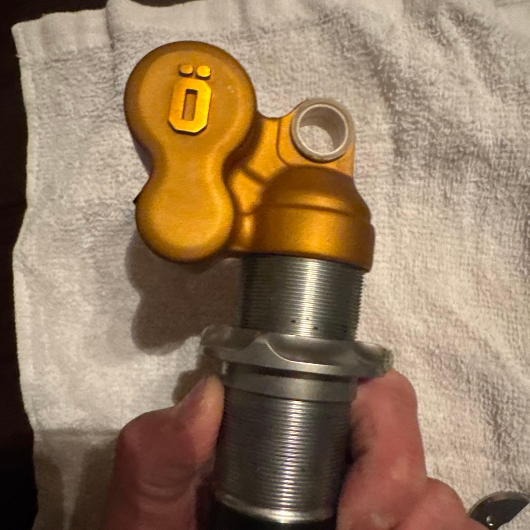 Öhlins TTX22M.2 Coilリアショック230×60※スプリング無し