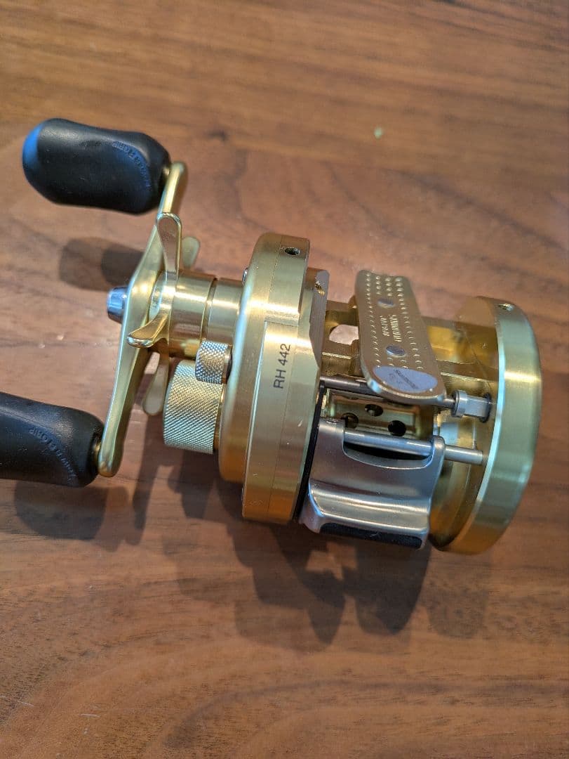 シマノCALCUTTA CONQUEST 100カルカッタ コンクエスト100