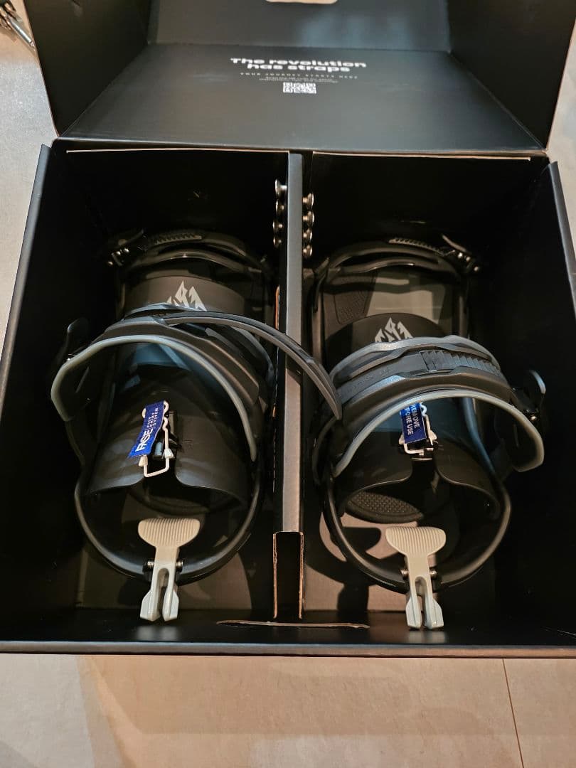 スノーボード Jones Mercury FASE M Stealth Black