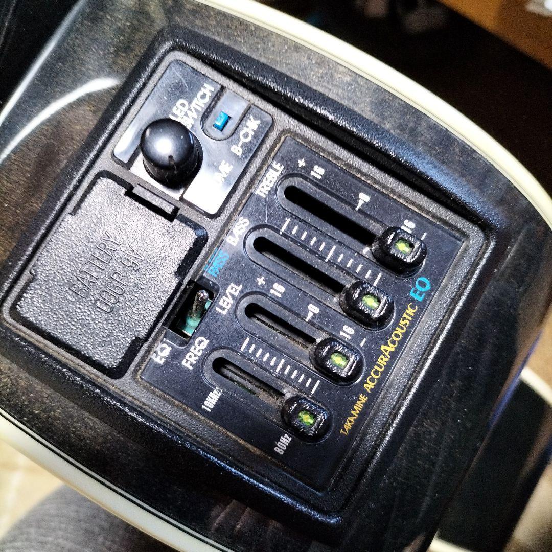 タカミネ　ＡＣＣＵＲ ＥＱ アコースティックギター　ケース付き