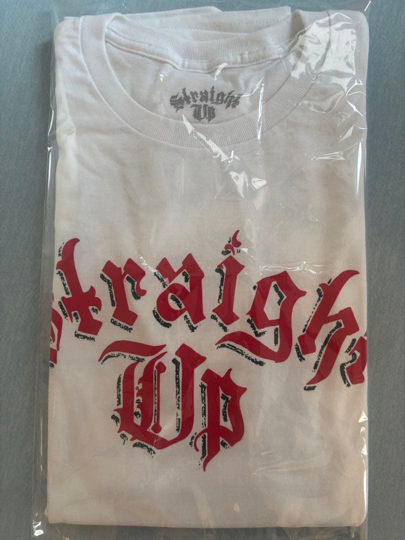 Straight Up Tシャツ プロフィール読んで下さい