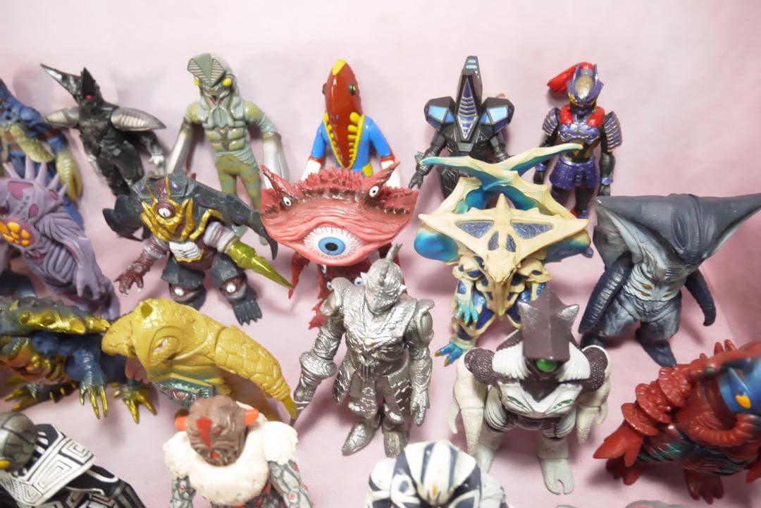 ウルトラ怪獣シリーズ　ギガキマイラ　など　怪獣ソフビ　68体