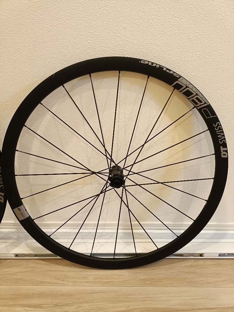 DT SWISS 「ディーティー スイス」 P1800 SPLINE 32