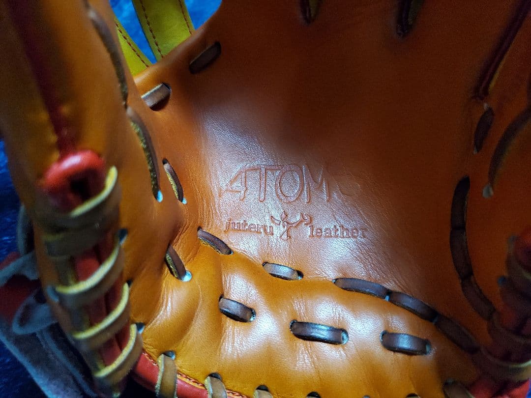 【～2/10】限定出品 ジャイアンツ 岡本和真 選手 支給品 実使用 グローブ