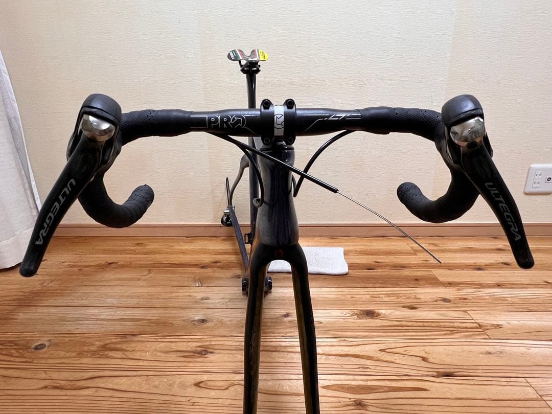 A*R様 ピナレロ ドグマ似 中華フレーム 補修済み お値下げ可能 コンポ抜き