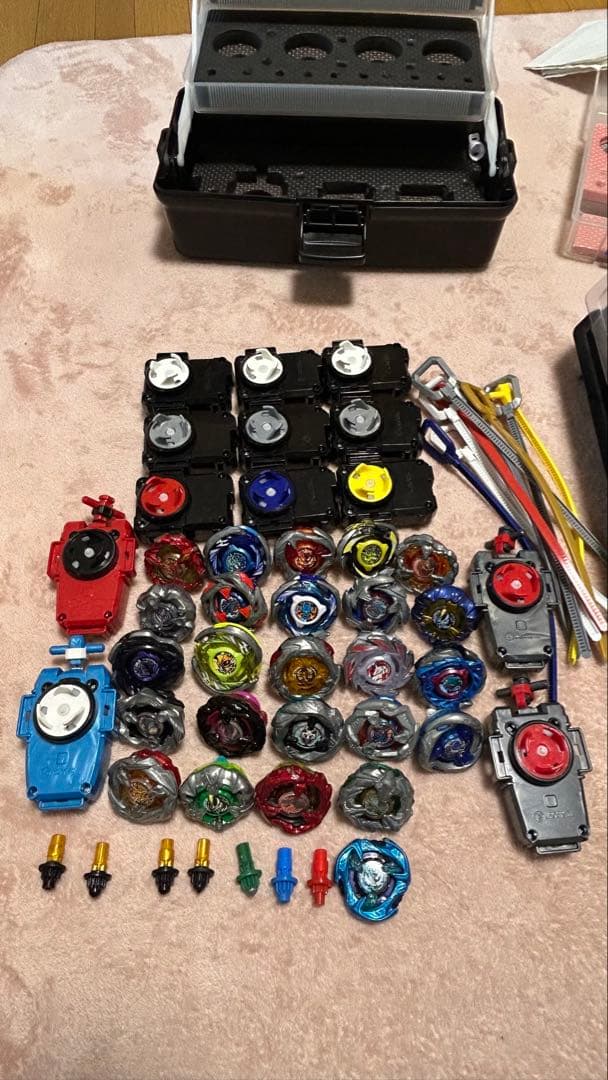 BAYBLADE x まとめ売り　25個他　公式スタジアムつき