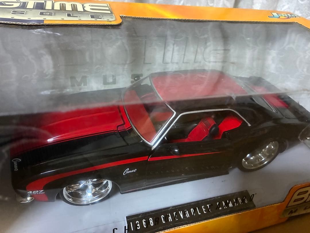 ミニカー 1968 CHEVROLET CAMARO DUB CITY 1/18