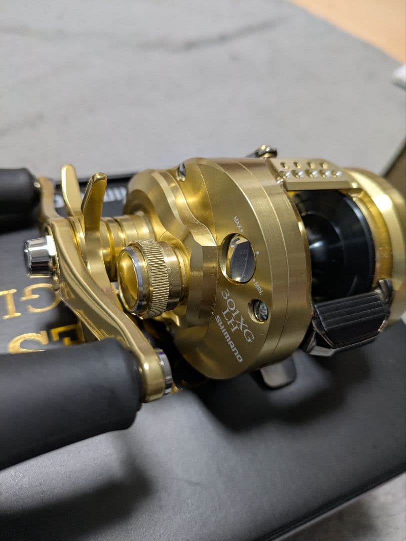 シマノ　カルカッタコンクエストMD 301XGLH