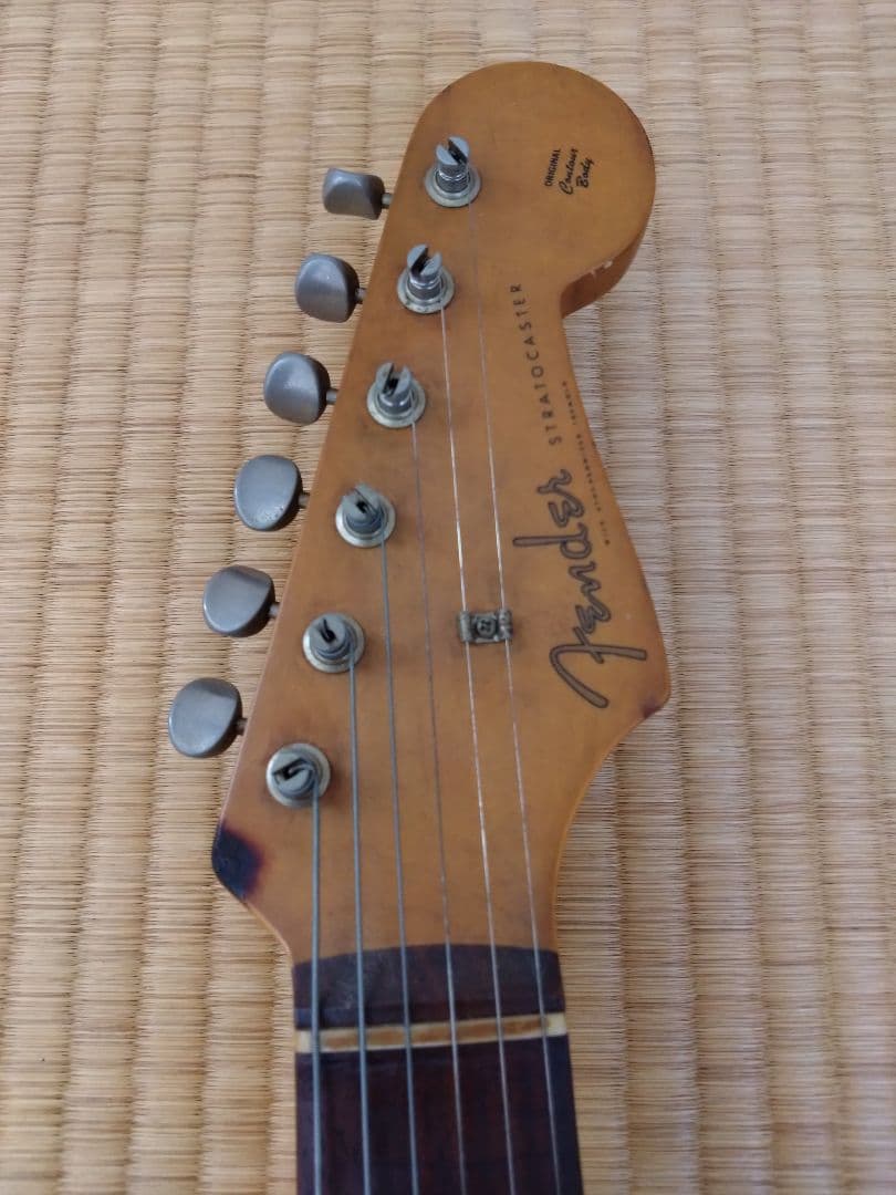 価格交渉ご自由に!ストラトキャスター　レリック　ホワイト