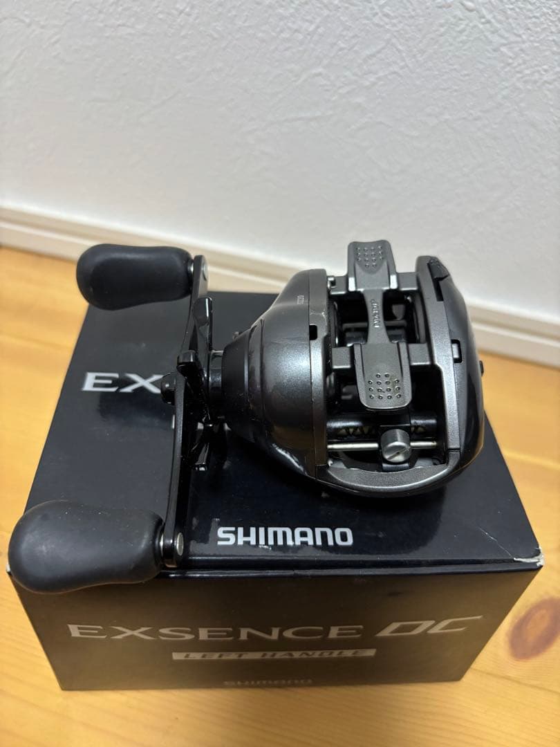 エクスセンス DC 左ハンドル