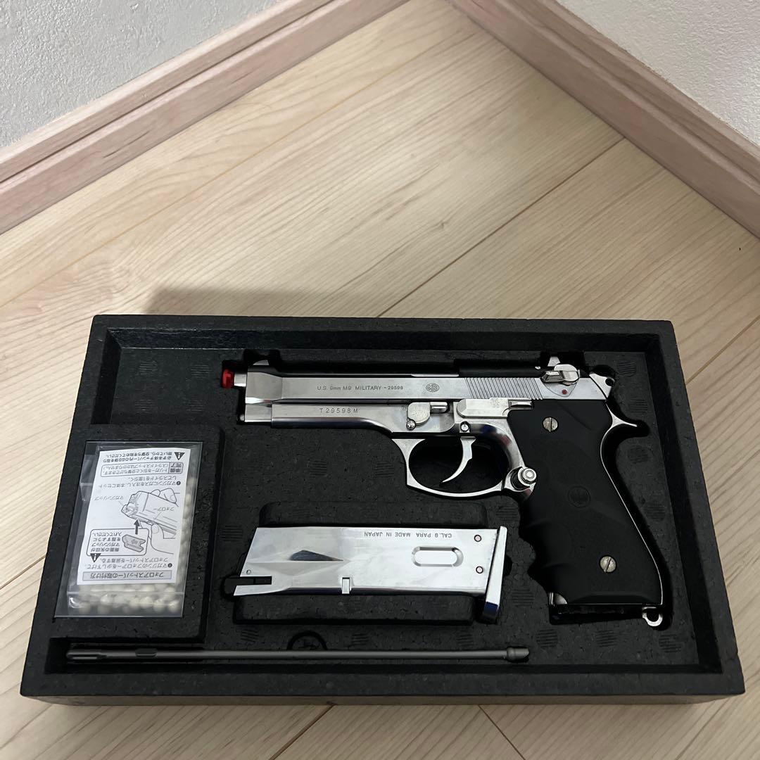 東京マルイ　M92F クロームステンレス ガスガン