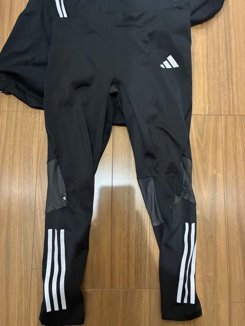 ipu環太平洋大学 adidas 黒 ジャージ　上下セット