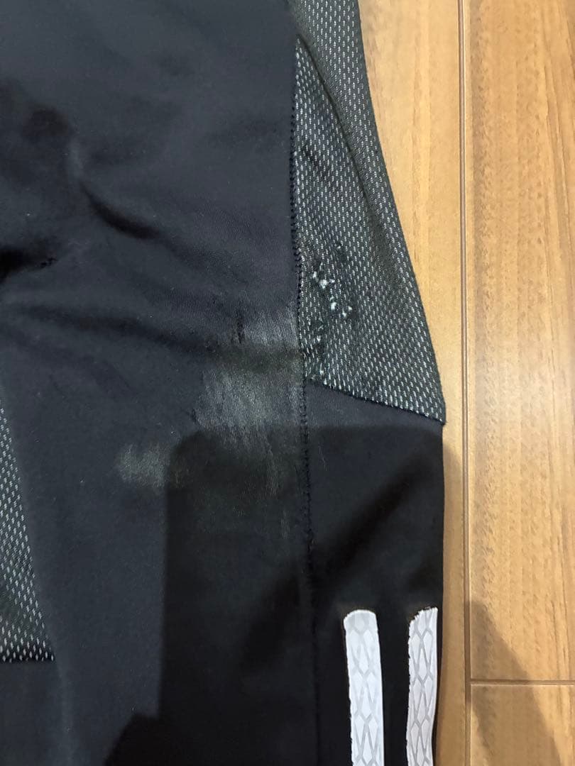 ipu環太平洋大学 adidas 黒 ジャージ　上下セット