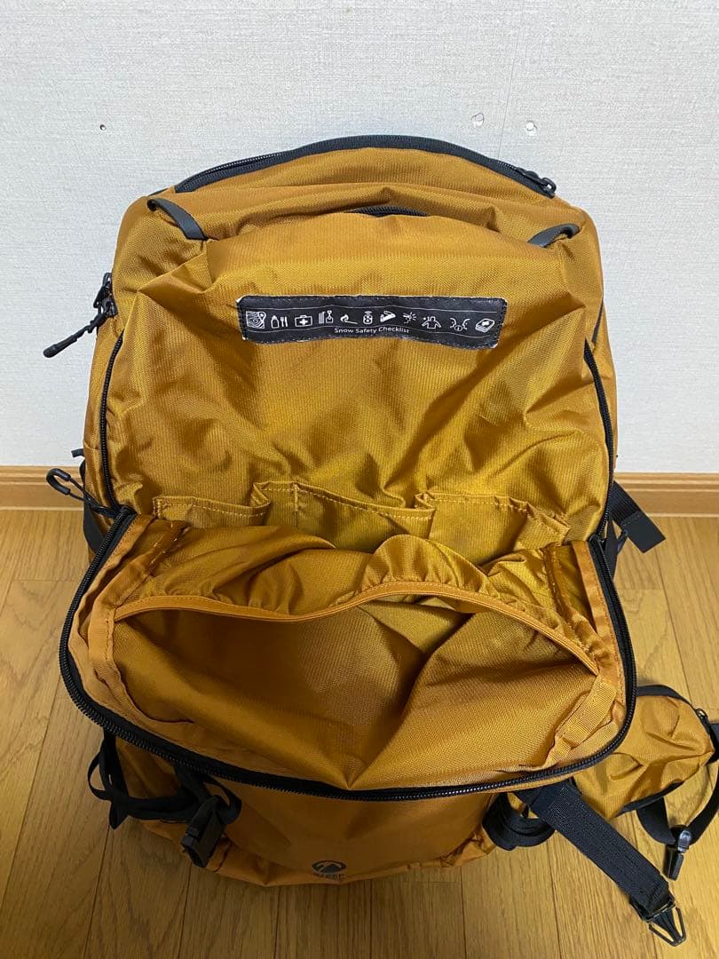 20 THE NORTH FACE CUCATCH 35 バックパック