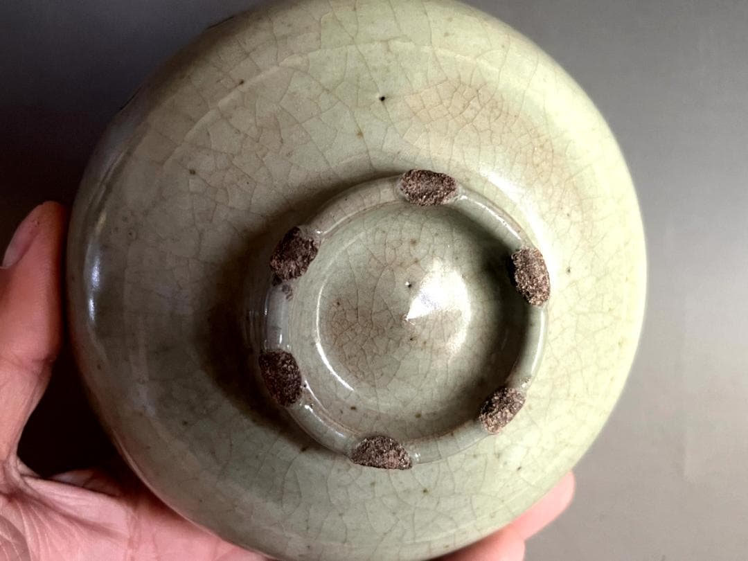 茶碗■李朝雲鶴古青磁碗 象嵌鶴雲文 時代箱仕覆付 お茶道具 時代物 骨董品■