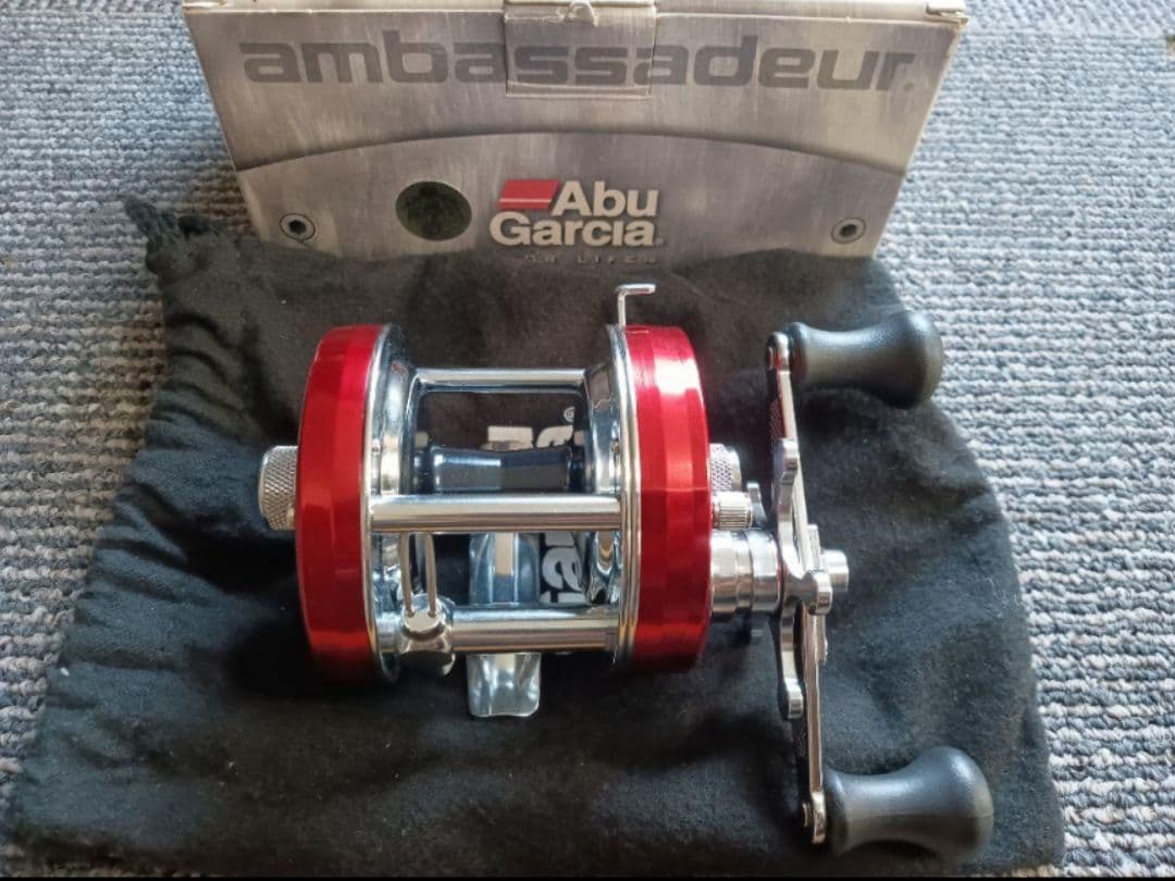 アブガルシア Abu Garcia アンバサダー5501C レッド