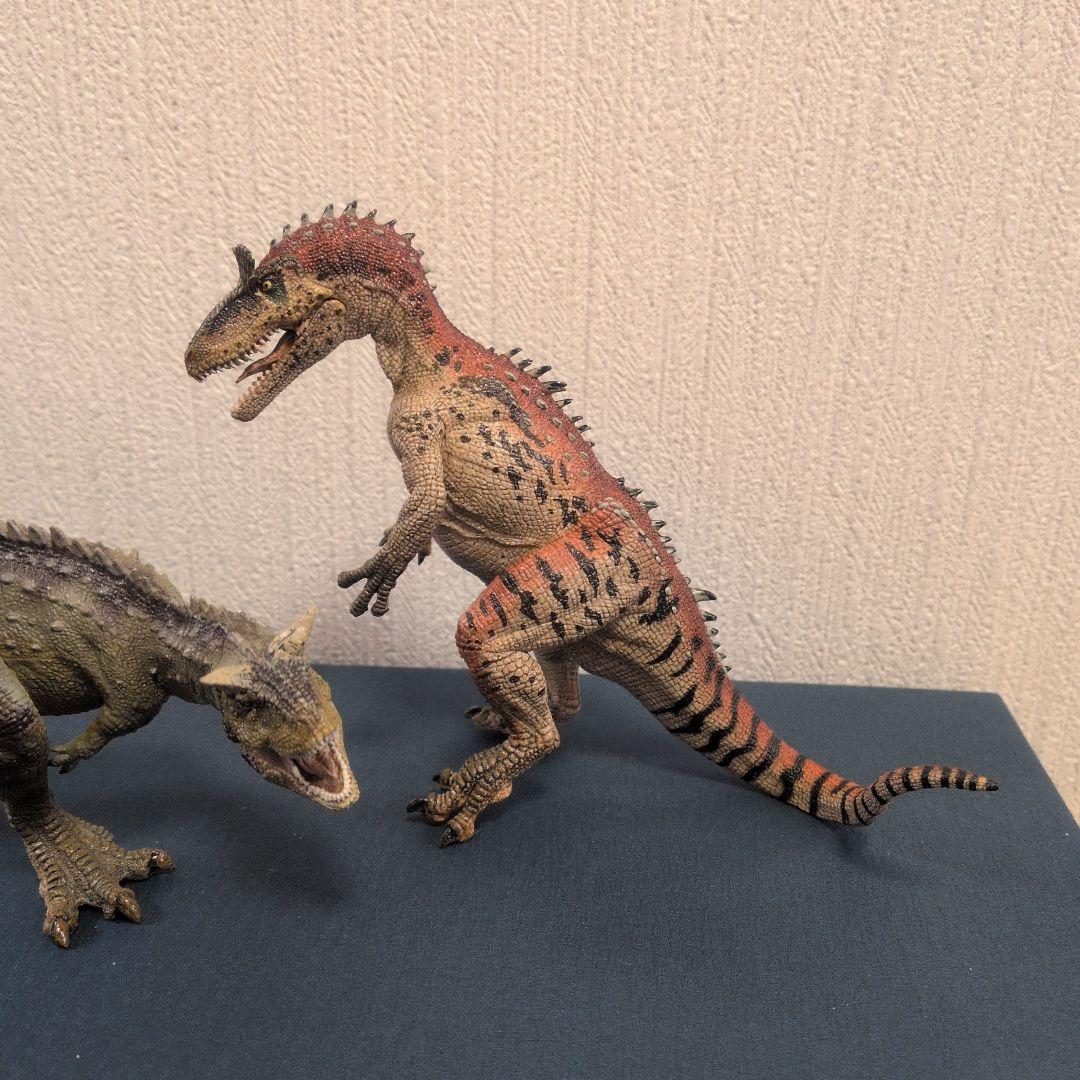 パポ　クリオロフォサウルス　カルノサウルス