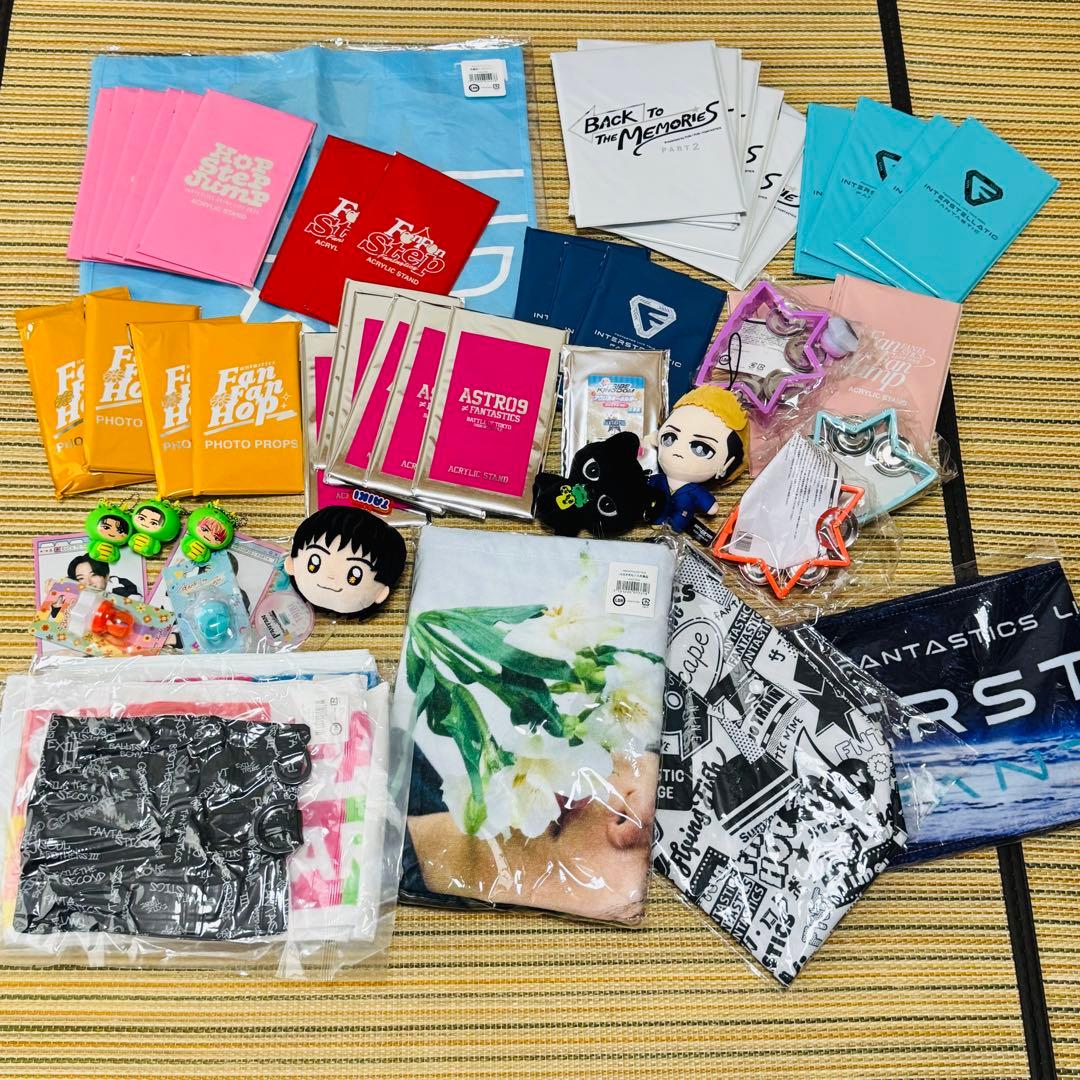 まとめ FANTASTICS アクリルスタンド タオル 等 グッズ セット