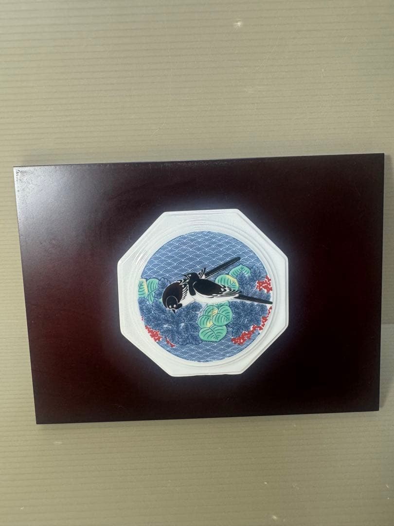 2338 有田焼　陶器の壁掛け　額　飾物　3客