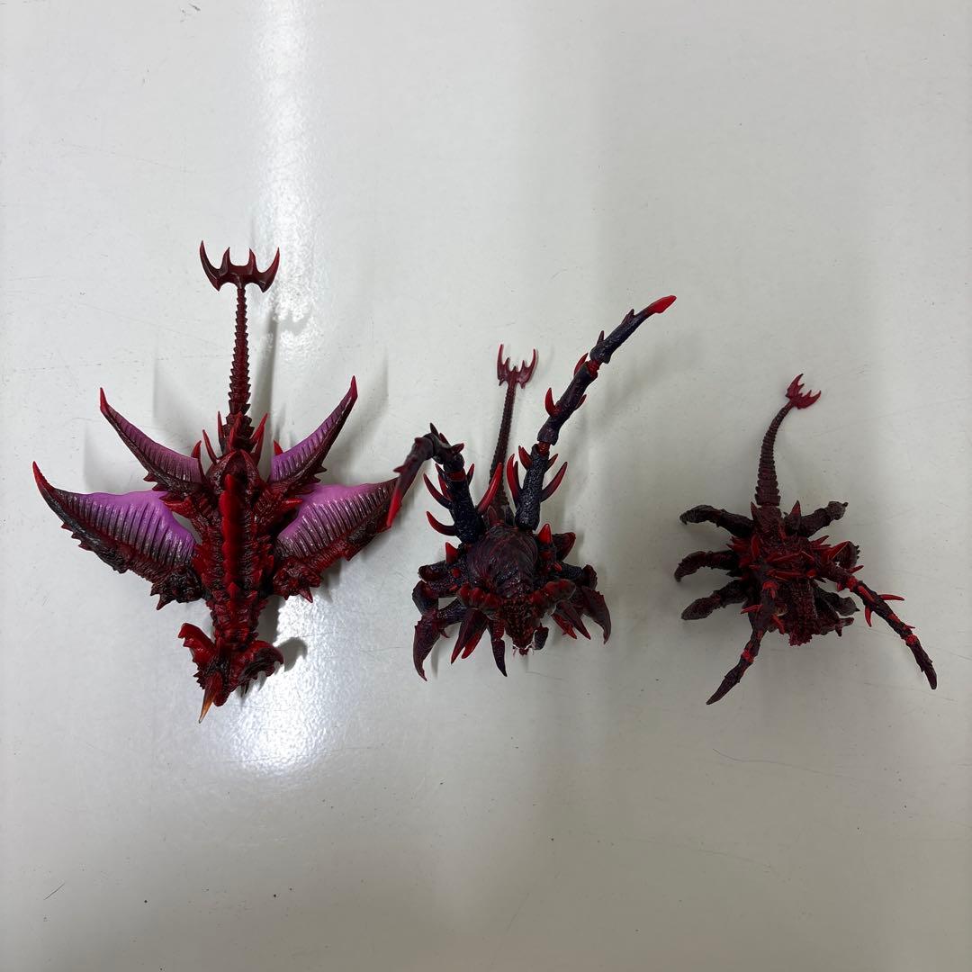 S.H.MonsterArts　デストロイア 　エボリューションセット