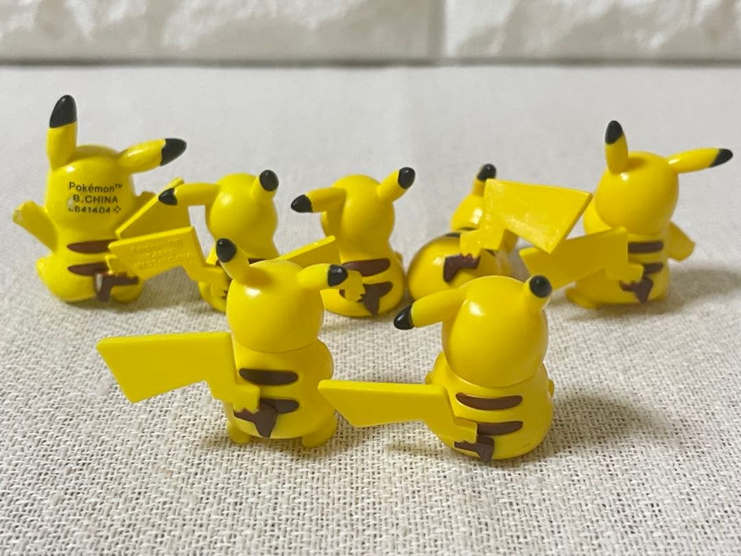 ポケモン　ミニフィギュアなど　ピカチュウ　ルギア　メガリザードンX ヘラクロス