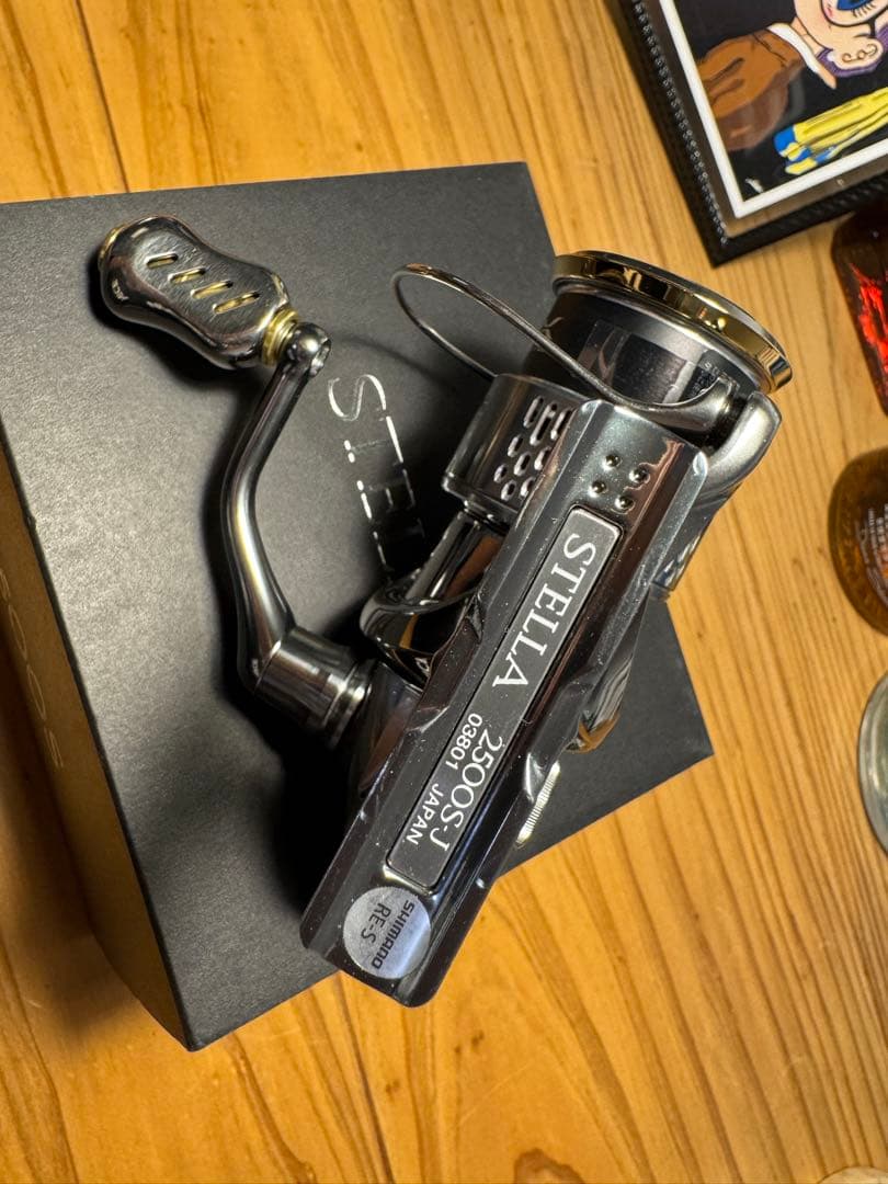 18ステラ STELLA 2500S スピニングリール