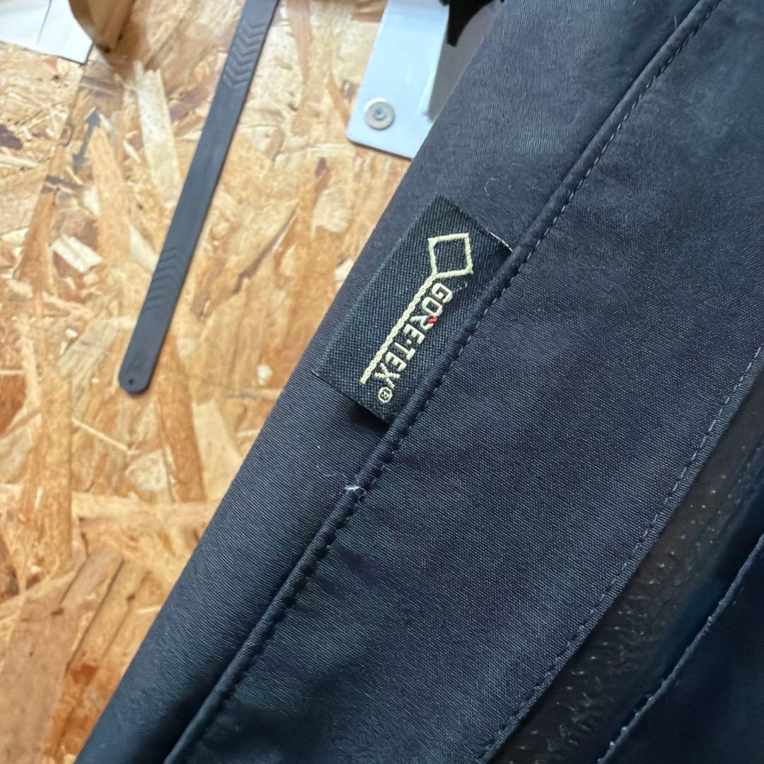 Daiwa GORE-TEX フード付きレインウェア