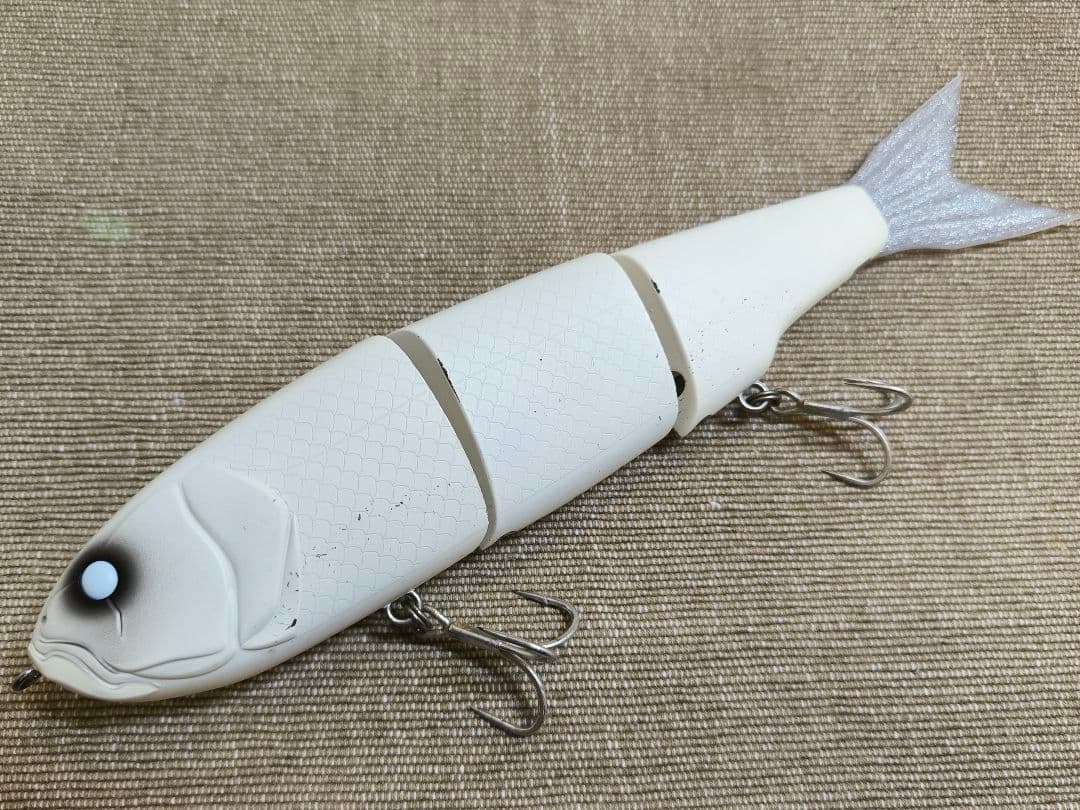 トリプルデラックスSWモデル（マットバニラ）中古美品