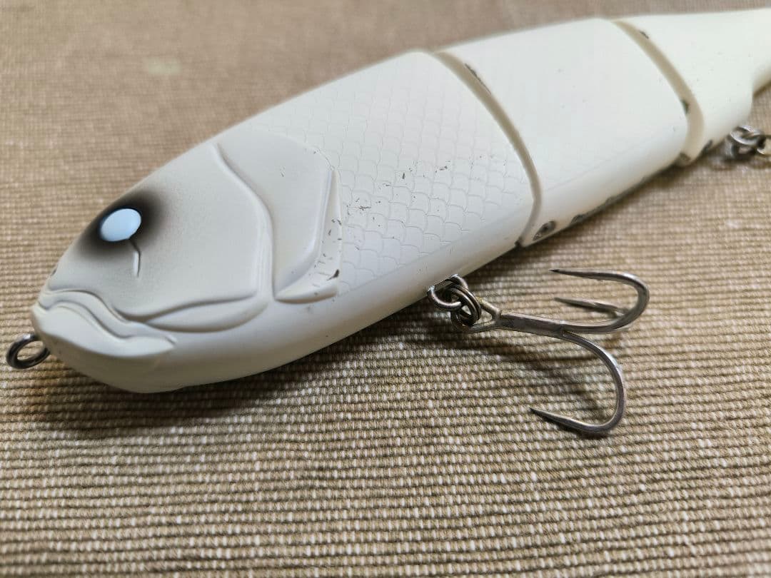 トリプルデラックスSWモデル（マットバニラ）中古美品