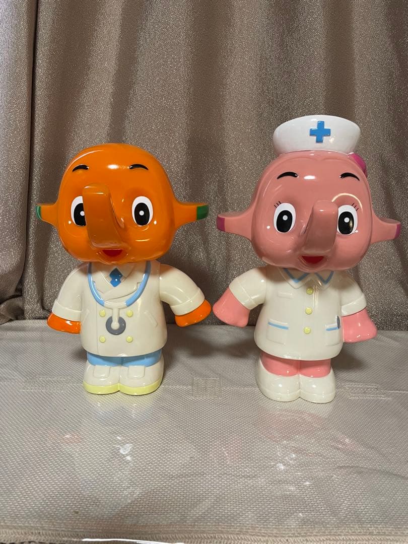 最終値下げ‼️サトちゃん、サトコちゃんの貯金箱セット　30cm