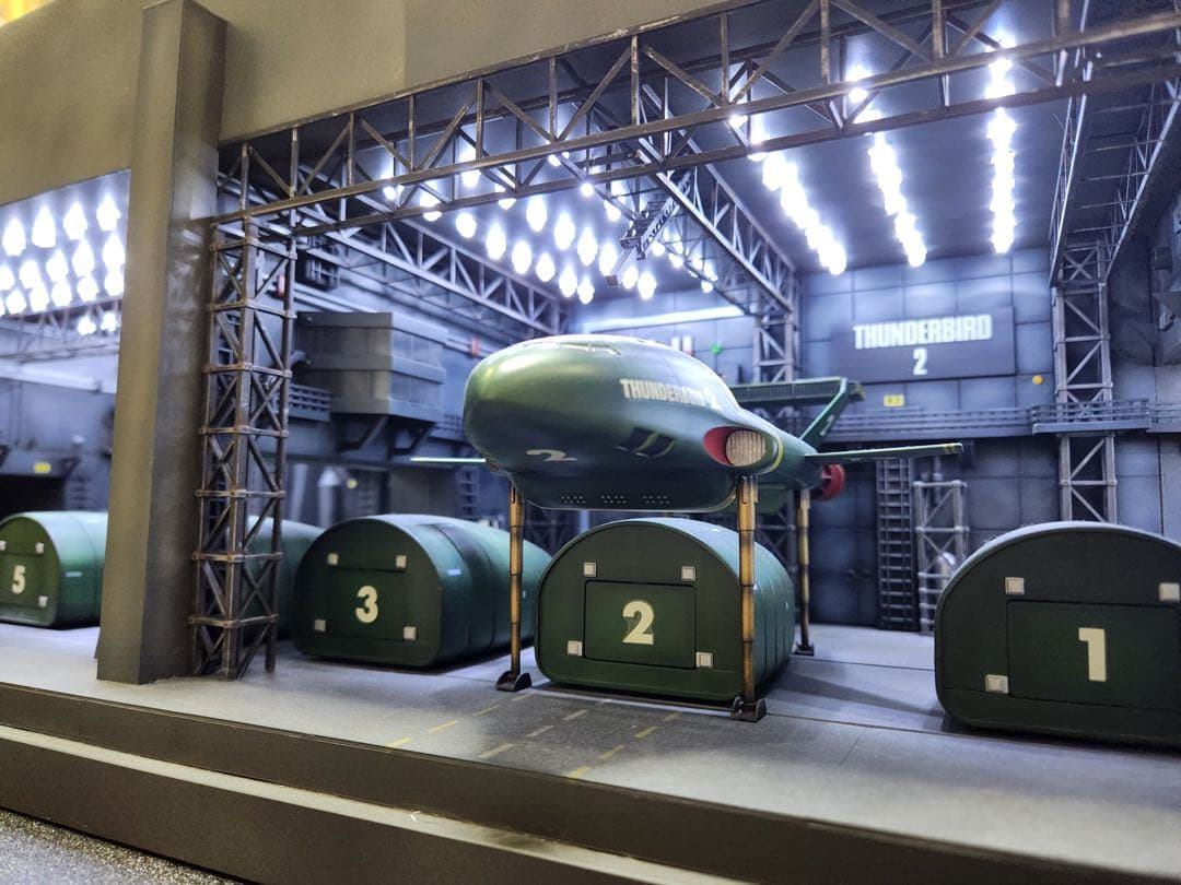 【これで最後！】40%オフ衝撃プライス　サンダーバード2号+夢の基地　手渡し限定