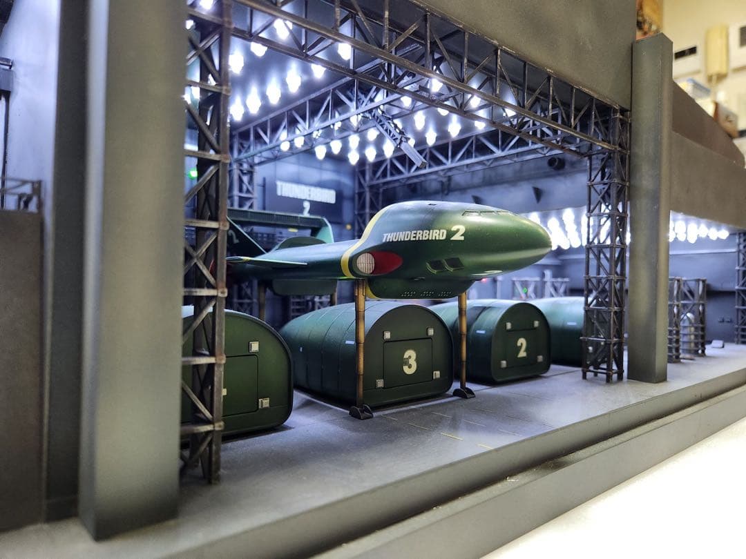 【これで最後！】40%オフ衝撃プライス　サンダーバード2号+夢の基地　手渡し限定