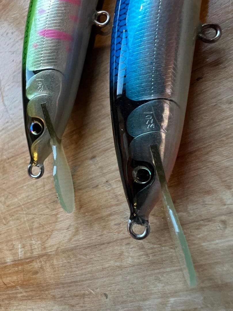 p*a様 サクラマスルアー 魚じゃらし工房 saburou906FLC 2個セッ