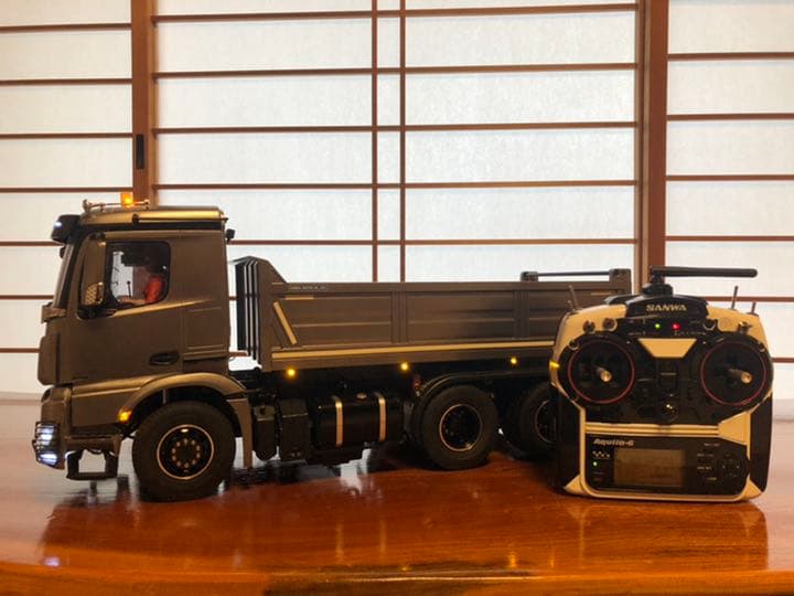 タミヤ 1/14 ベンツ アロクス3348 ダンプトラック