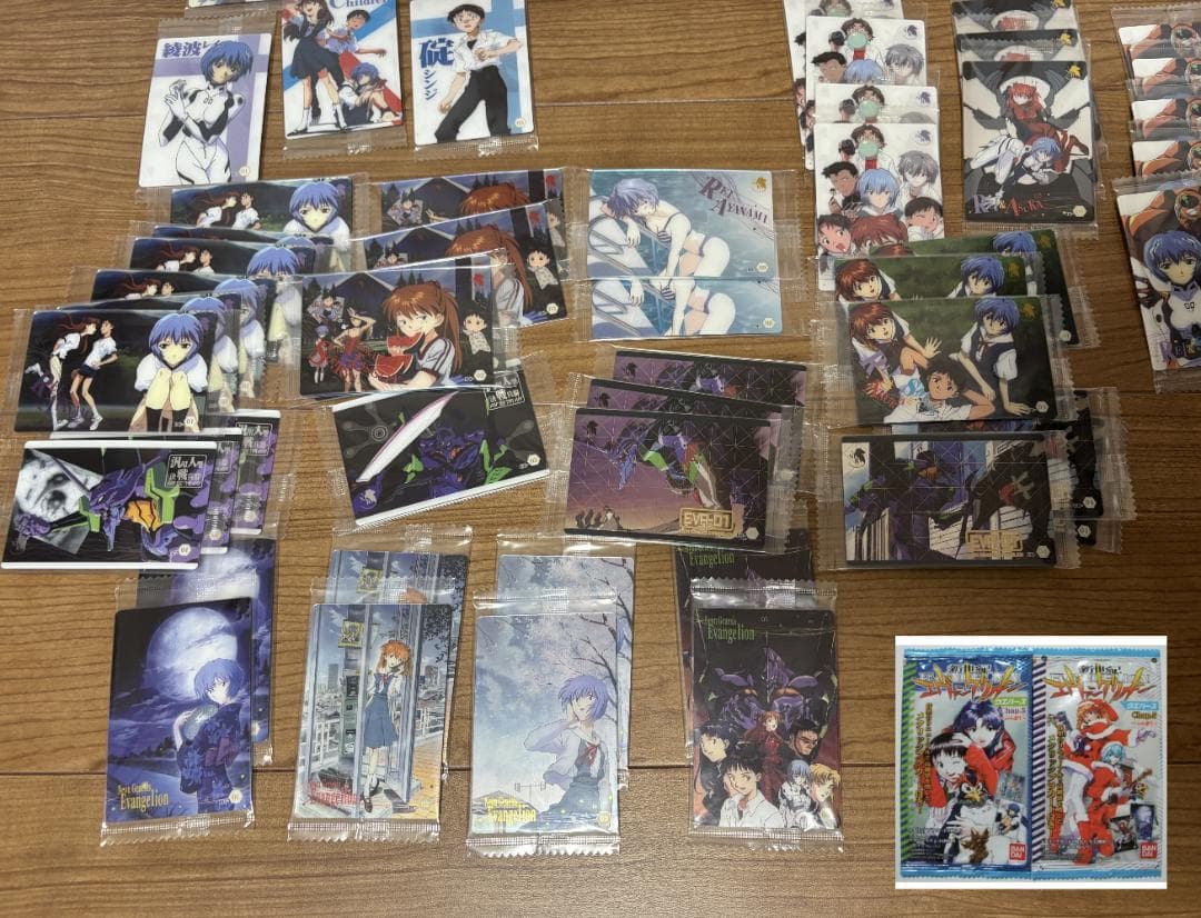 【未開封まとめ売り希少】新世紀エヴァンゲリオン ウエハースまとめ売り　約200枚