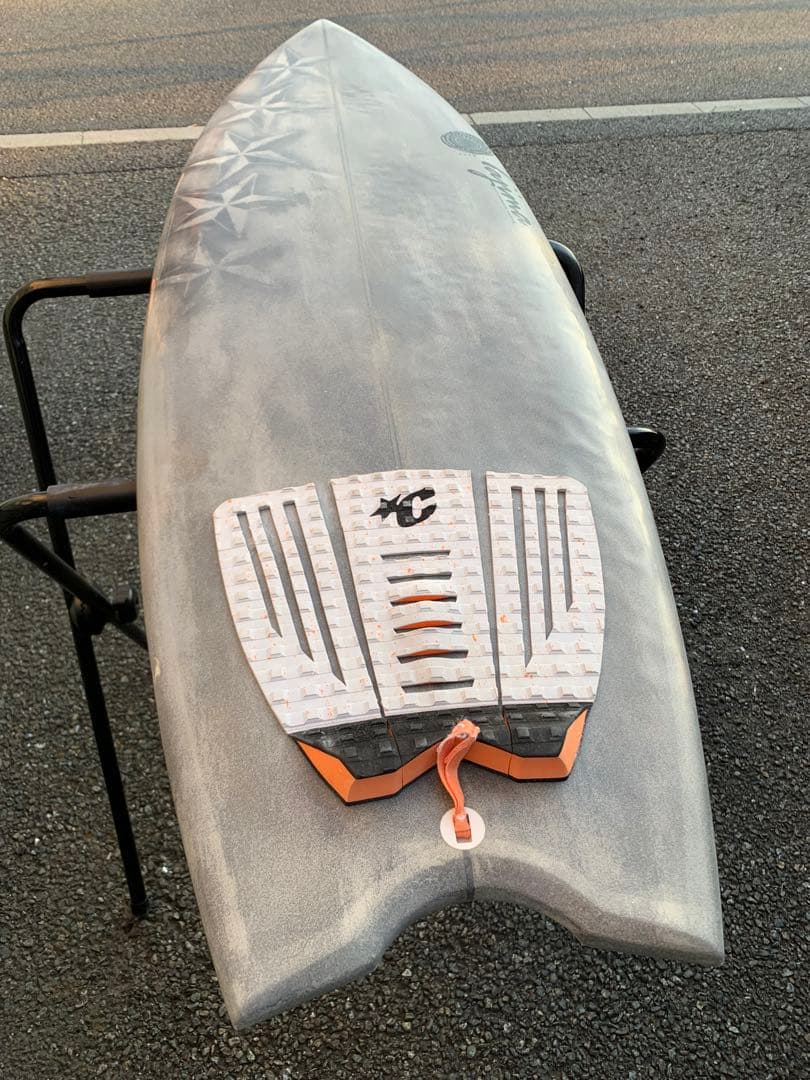 ジャスティス、ラプターモデル！フィン付き！