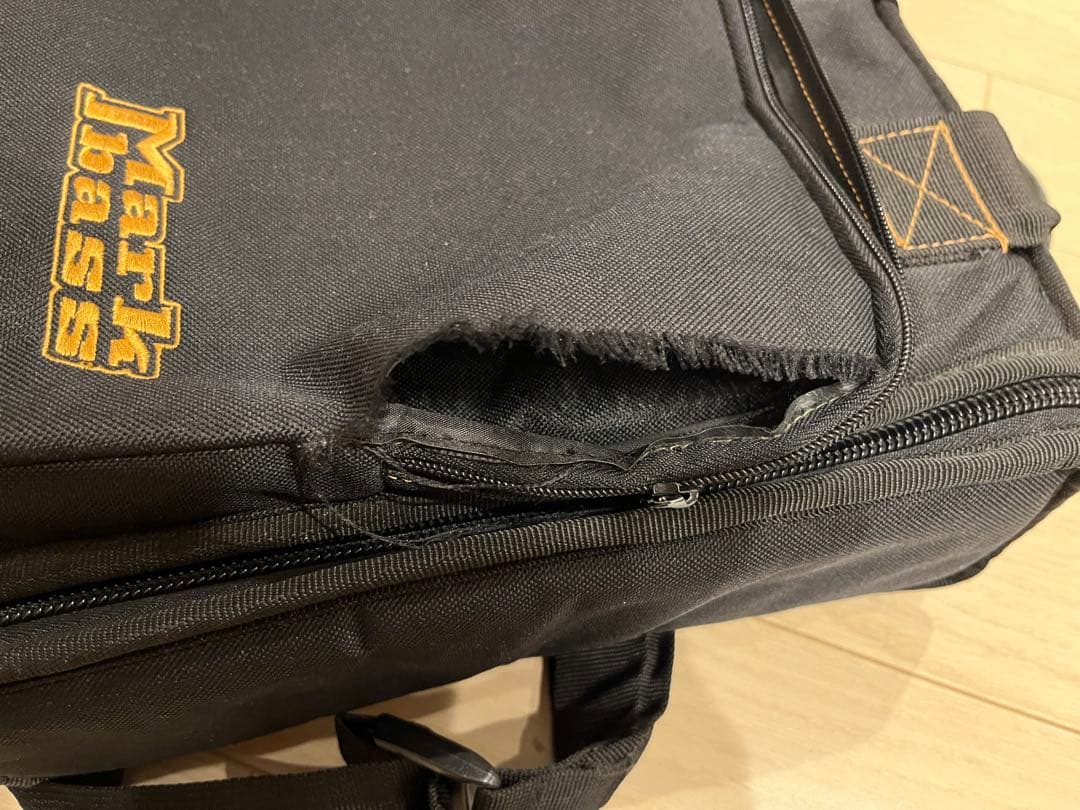 【ジャンク】Markbass ベース アンプヘッド LMK バッグ付き