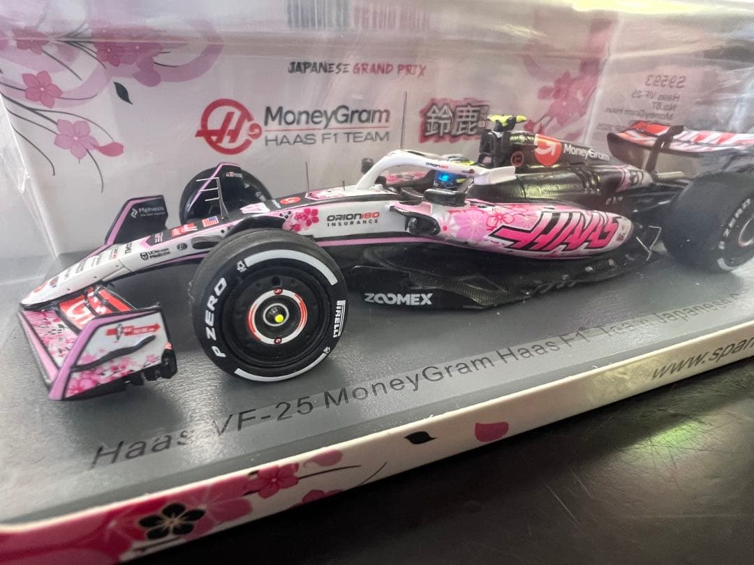 F1 HAAS ハース日本GPカラー1:43 オリバーベアマン