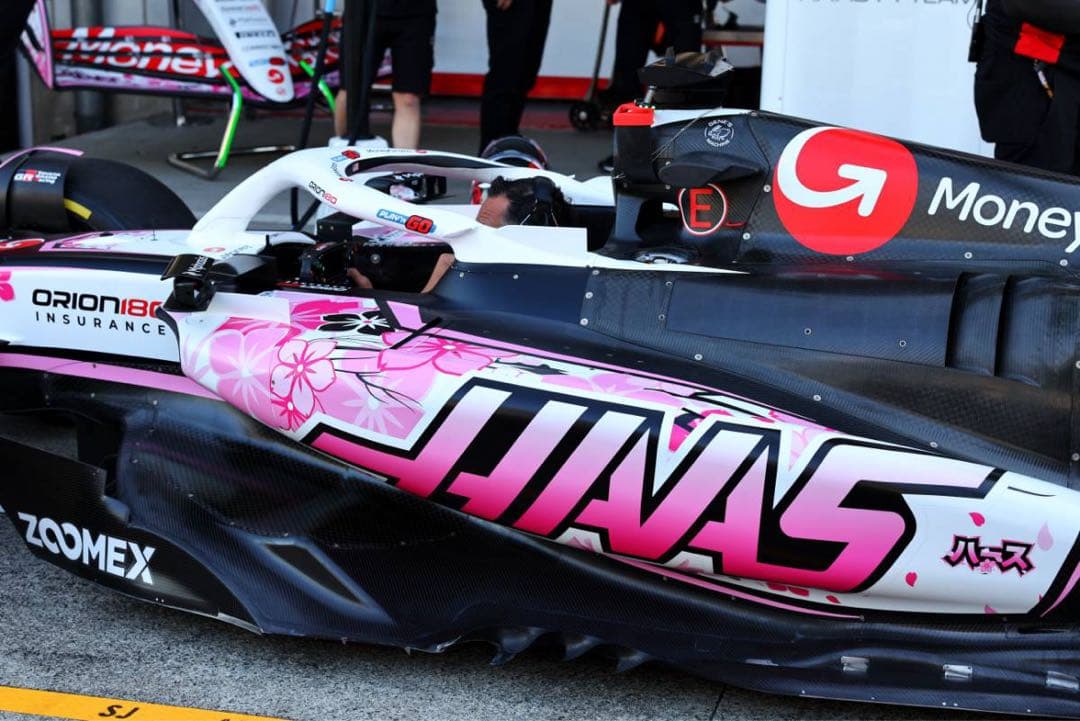 F1 HAAS ハース日本GPカラー1:43 オリバーベアマン