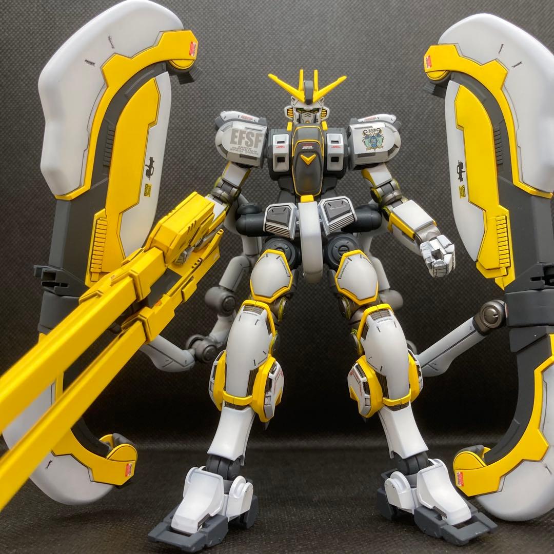 ガンプラHG1/144 アトラスガンダム全塗装完成品