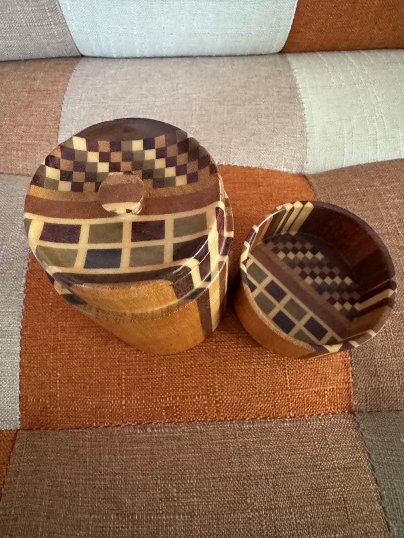 箱根寄木細工 ムク　円筒形茶筒　価格交渉お気軽に。