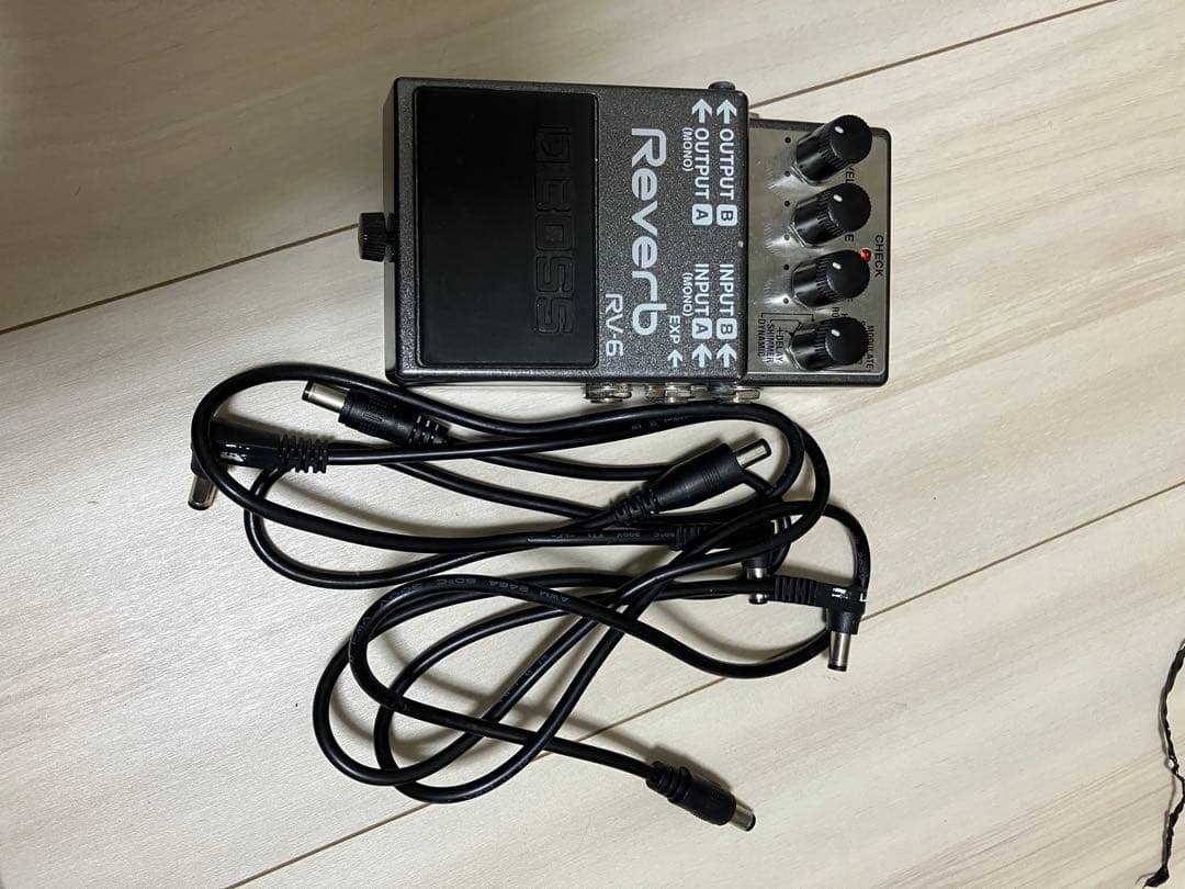 最終値下げ　BOSS RV-6 リバーブエフェクター　動作品　一部欠品