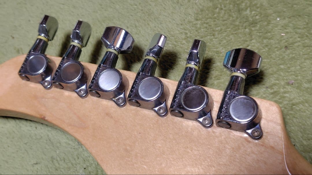 フェルナンデス　LE1-JP ストラトキャスター